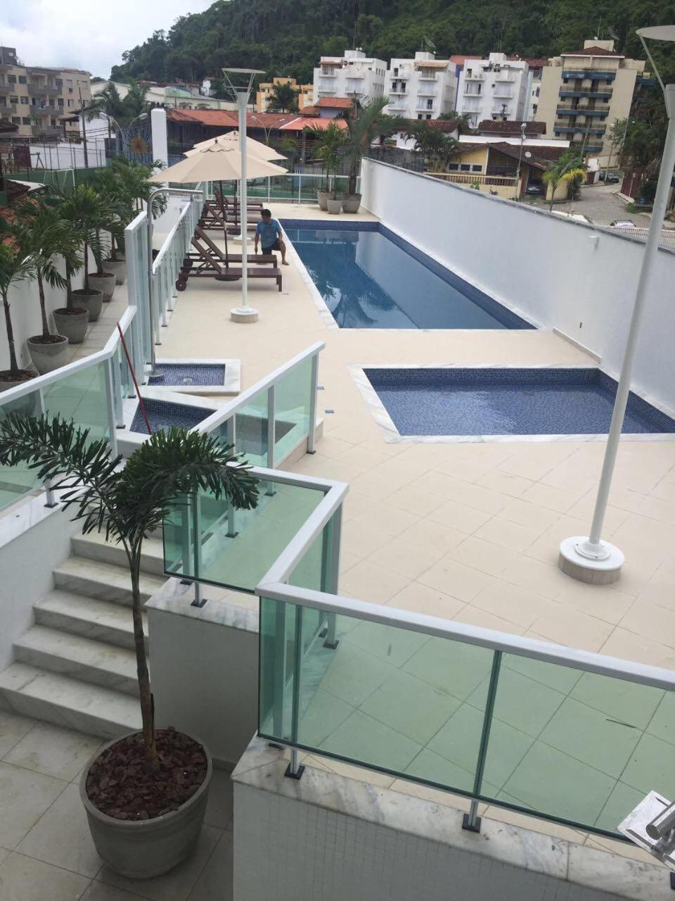 Apartamento em Ubatuba - Praia Grande com Wifi gratuito, rede de proteção e todo conforto que você merece Exterior foto