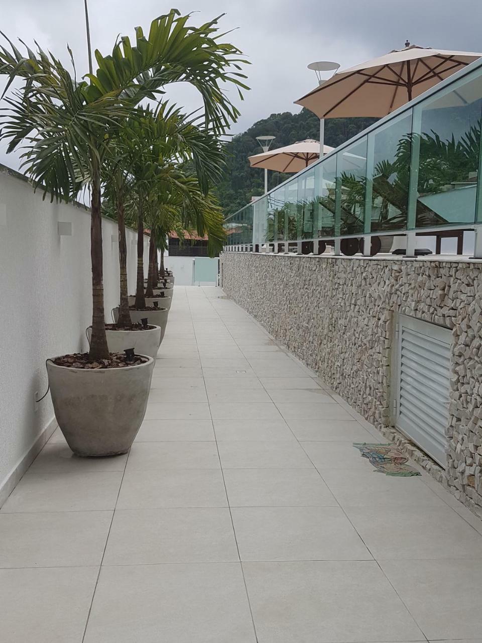 Apartamento em Ubatuba - Praia Grande com Wifi gratuito, rede de proteção e todo conforto que você merece Exterior foto